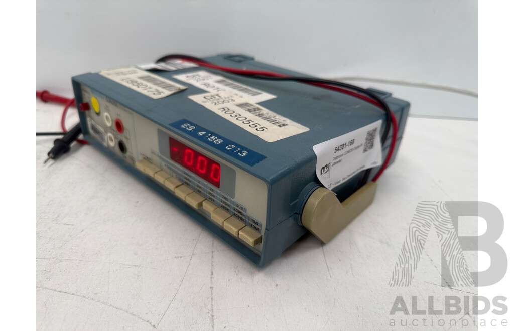 Tektronix CDM250 Digital Multimeter