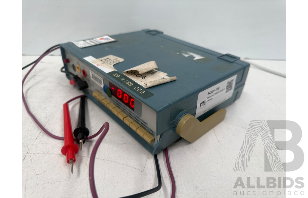 Tektronix CDM250 Digital Multimeter