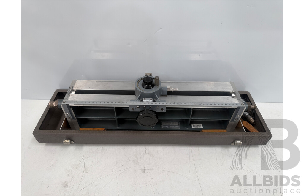 Hewlett-Packard - Microwave Measurement Instrument (VSWR)