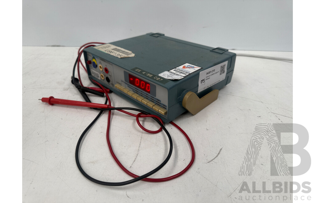 Tektronix CDM250 Digital Multimeter