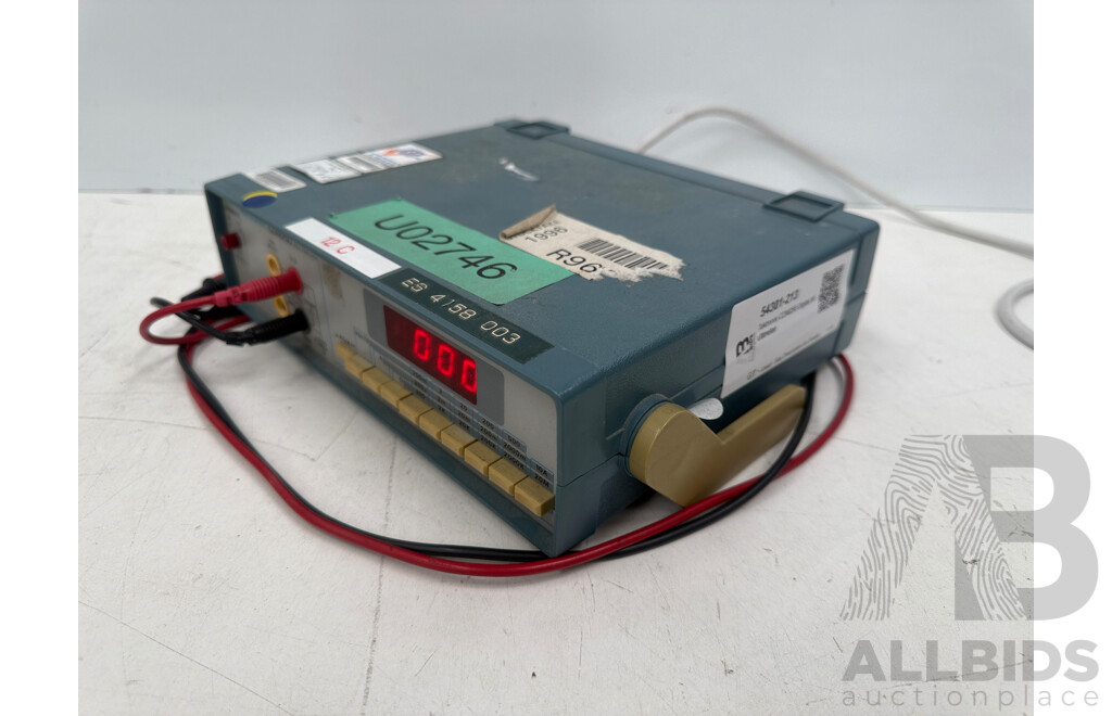 Tektronix CDM250 Digital Multimeter