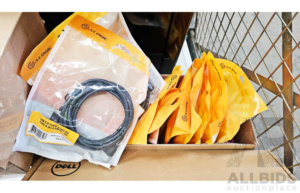 Pallet Lot of Assorted Monitors/Keyboards/Mice/IT Accessories