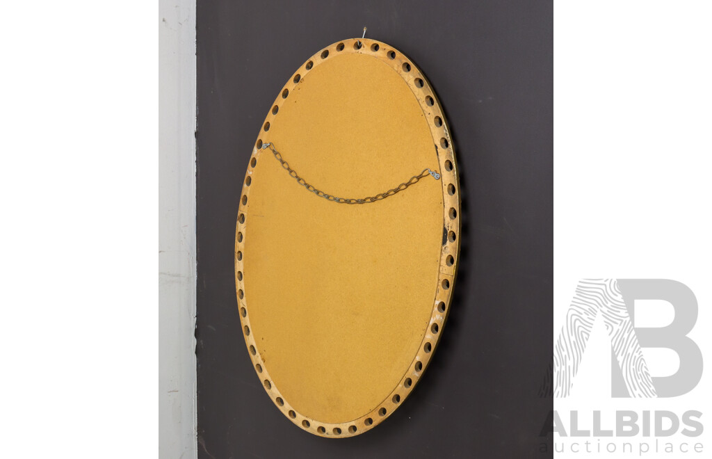 Beautiful Oval Gilt Ornate Framed Mirror; 86 x 60 cm (frame)