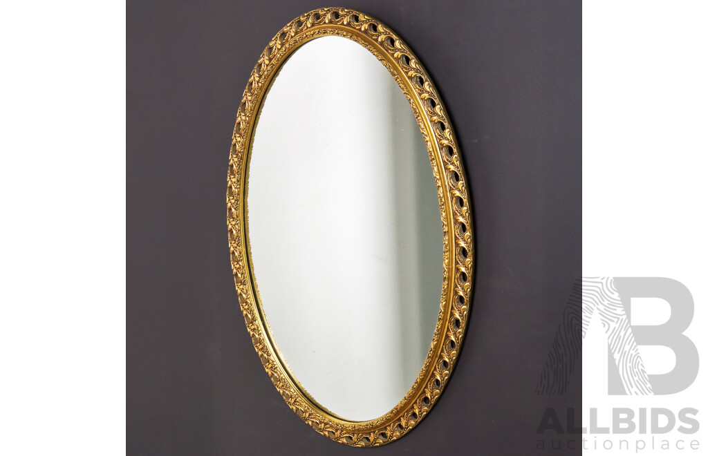 Beautiful Oval Gilt Ornate Framed Mirror; 86 x 60 cm (frame)