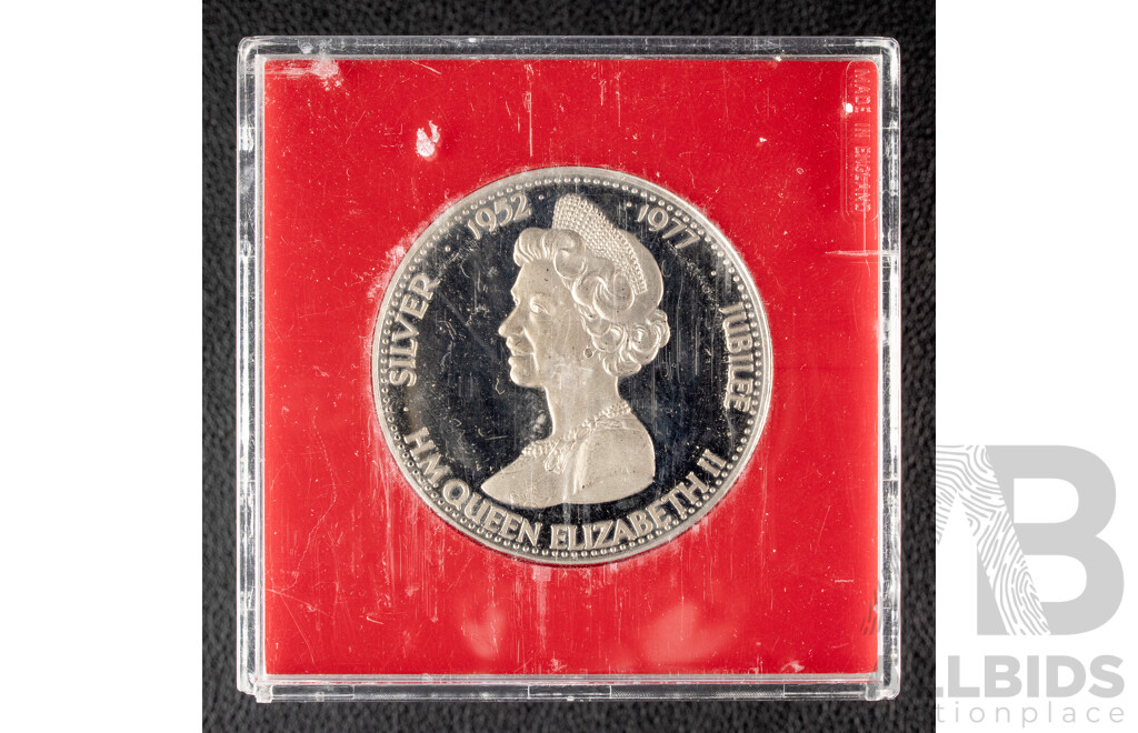 Coinage of Great Britain and Northern Ireland 1972, 1965 Winston Churchill Commemorative Crown, 1953 QE2 UNC Five Shillings, 1977 Souvenir Medal