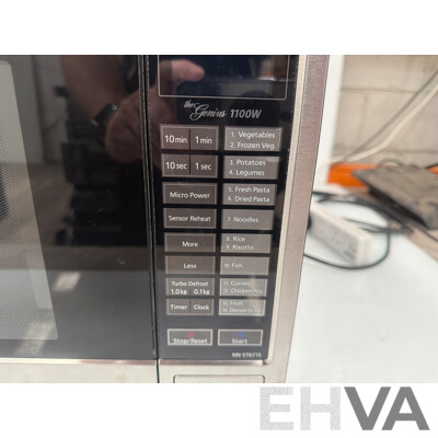 Panasonic Genius 1100W Microwave