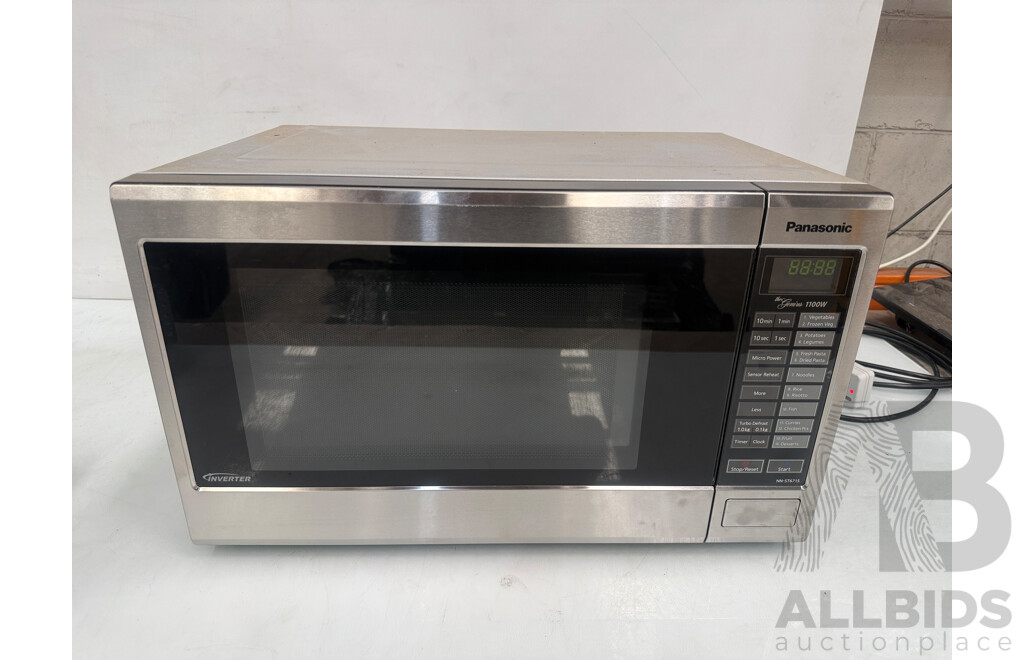 Panasonic Genius 1100W Microwave