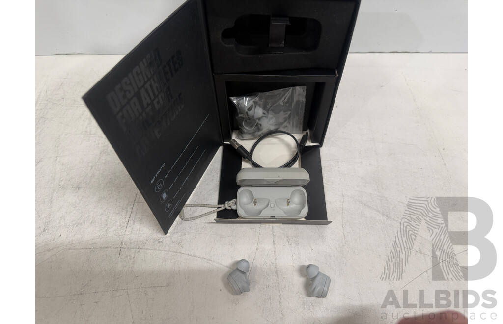 Jaybird Vista Wireless Headphones + Jaybird Vista Wireless Headphones + Bang & Olufsen E8 3rd Gen Wireless Headphones