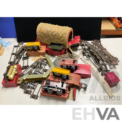 Collection of Vintage Hornby O Gauge Railway Rolling Stock, Scenery Items, Some Boxed