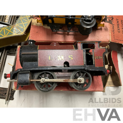 Collection of Vintage Hornby O Gauge Railway Rolling Stock, Scenery Items, Some Boxed