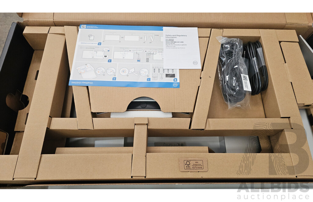 Dell (U3423WE) UltraSharp 34.1-Inch WQHD (1440p) Curved Widescreen WLED-Backlit IPS Monitor