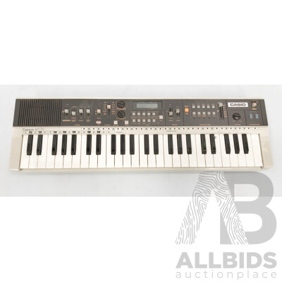 Casio MT-70 Casiotone 49-Key Synthesizer