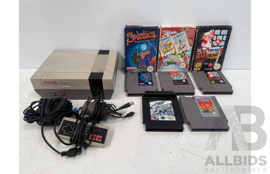 Nintendo Entertainment System - NESE-001 + 1x Controller + 5 Games + Av Controller