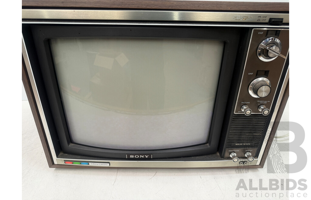 Sony Trinitron Colour Tv