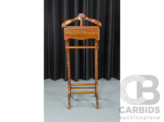 Reproduction Mahogany Gents Valet