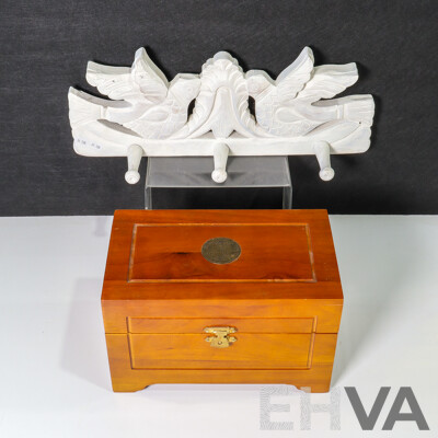 Collection Six Vintage Bakelite - Lot 1579208 | EHVA
