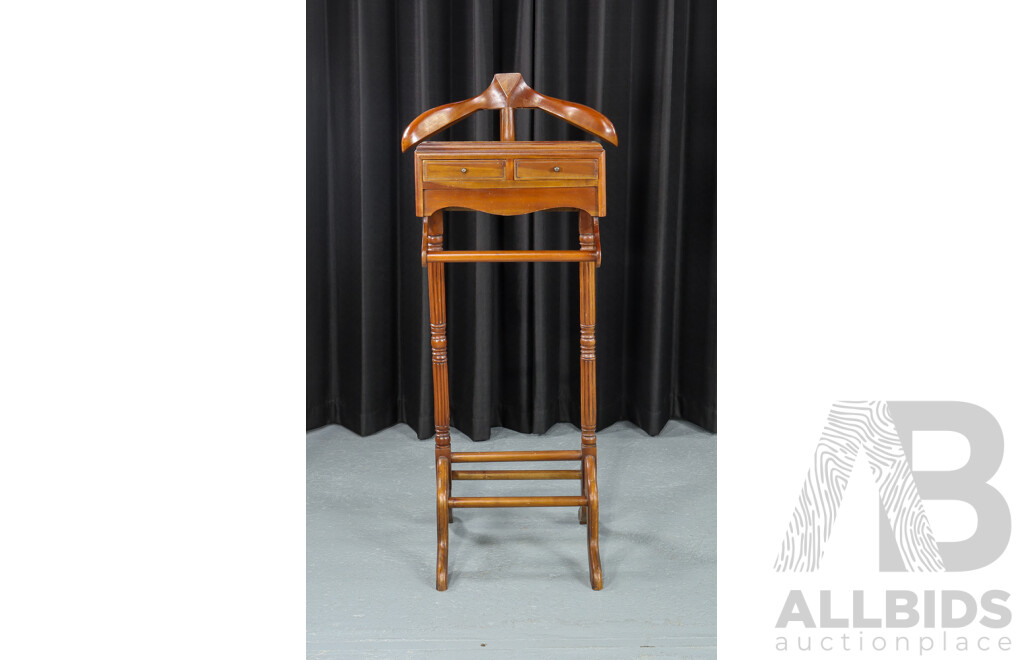 Reproduction Mahogany Gents Valet