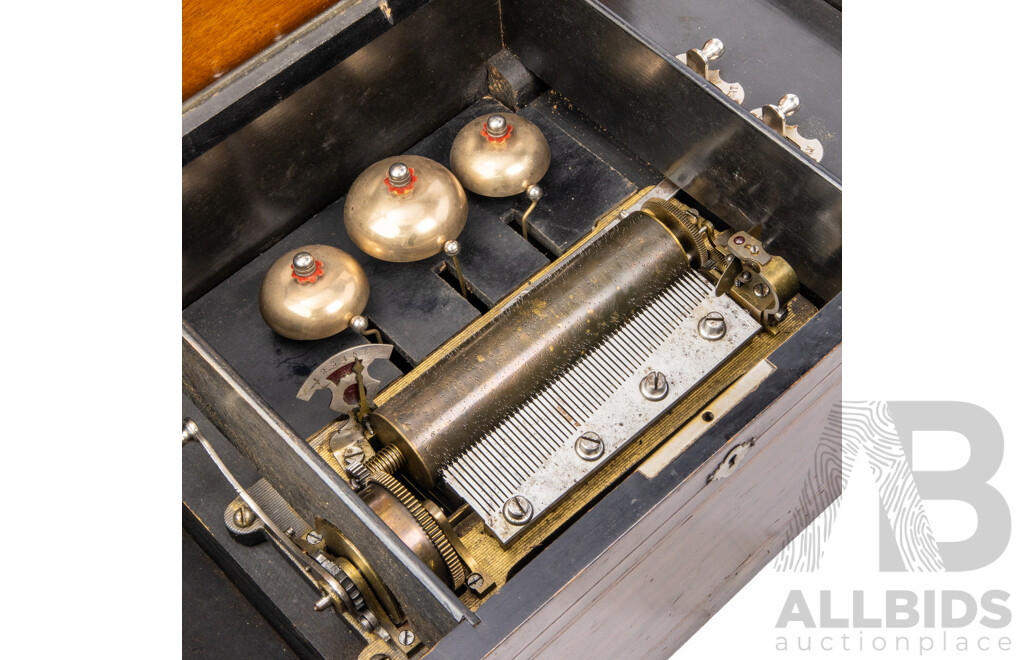 Late 19th Century Swiss Cylinder Music Box