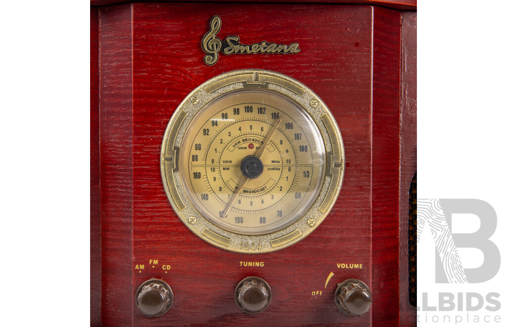 Smetana Vintage Wireless Style Radio and CD Player