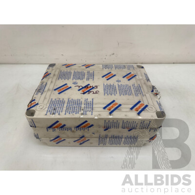 1x Connection Box (Electrical Empty)