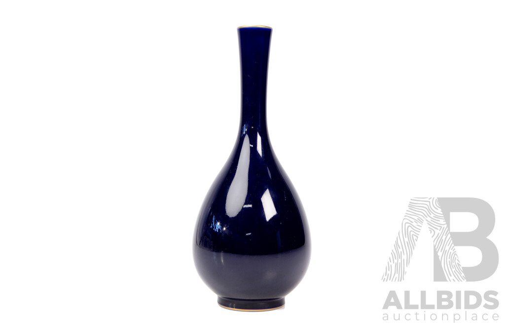 Vintage Japanese Arita Porcelain Crane-Neck Bud Vase Handcrafted by Fukagawa Seiji, Suzuran [Lily of the Valley] Design (c1970s), 22H cm
