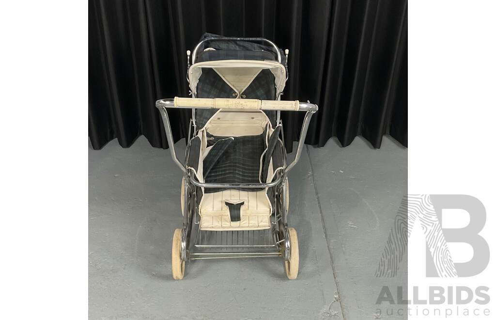 1960s Australian-made Steel Craft Pram with Detachable Bag and Foot Cover, 86L x 48W 53D Cm (approx when folded)