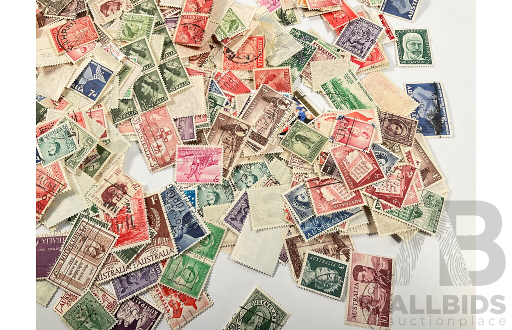 Collection of Australian Predecimal Stamps Including Two Pound Coat of Arms, 1931 Kingsford Smith Set