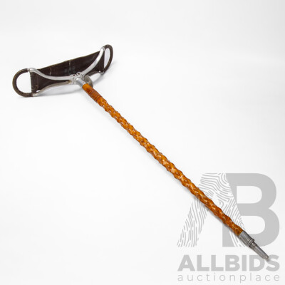 Wonderful Vintage Walking/Shooting Stick with Carved Wooden Shaft and Canvas Seat, 100L cm