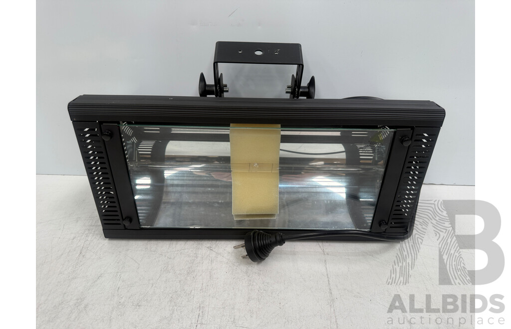 Vortex 1500 - 240V/1500W - Strobe Light