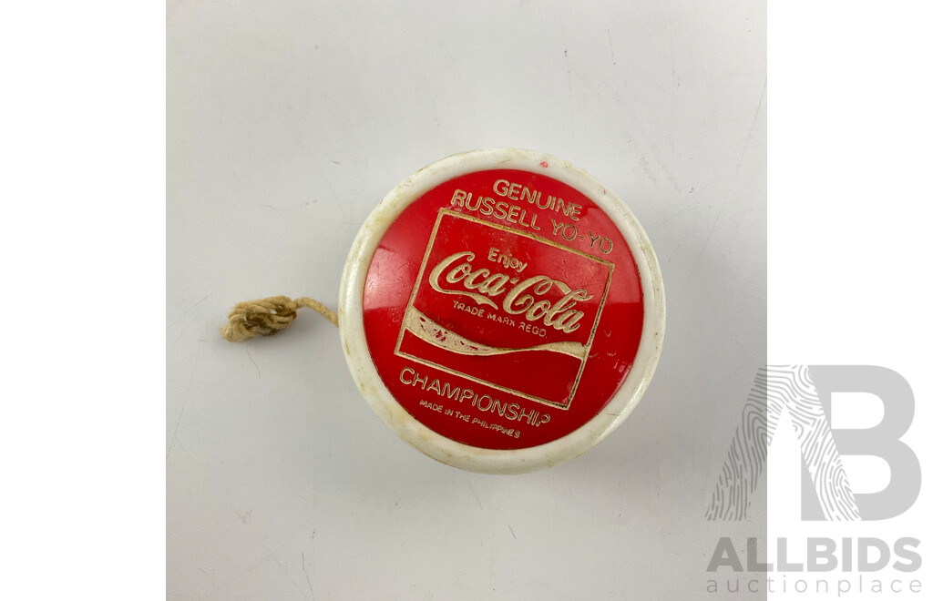 Three Vintage Yo-Yos Including Coca Cola Russell Championship, Ovaltine and  Glow in the Dark