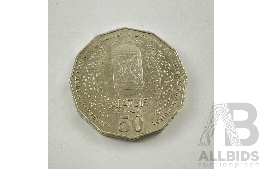 Collection of Australian Commemorative Coins Including Four Five Dollar, 1988 Parliament House(2) 1994 Women's Enfranchisement SA, 2000 Phar Lap, One Dollars 1995 Walzing Matilda M Mint Mark, 2007 Henry Parkes C Mint Mark........