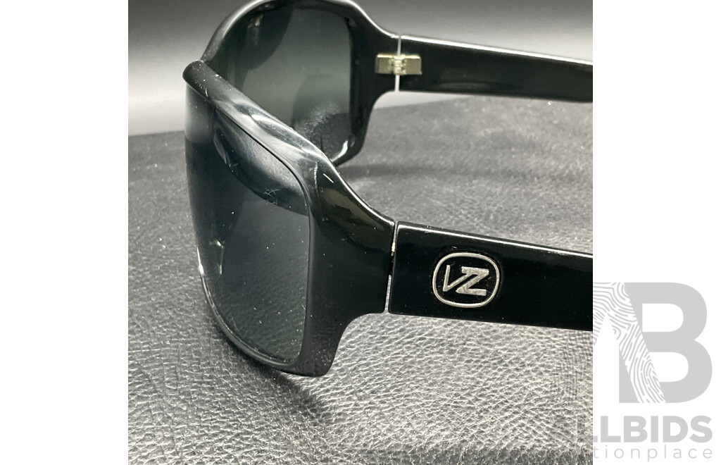 VON ZIPPER ZORG Black Sunglasses and Hard Case