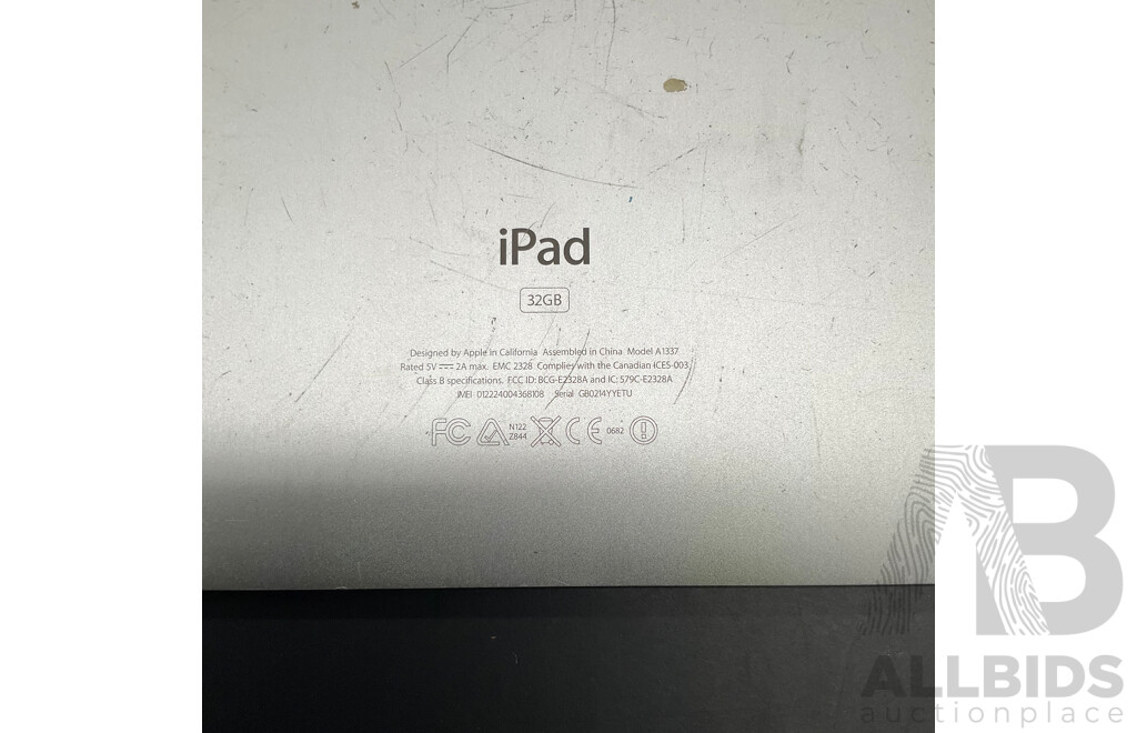 Assorted Apple Tablets  - Lot of 4