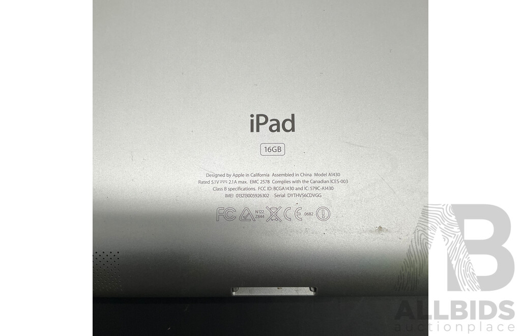 Assorted Apple Tablets  - Lot of 4