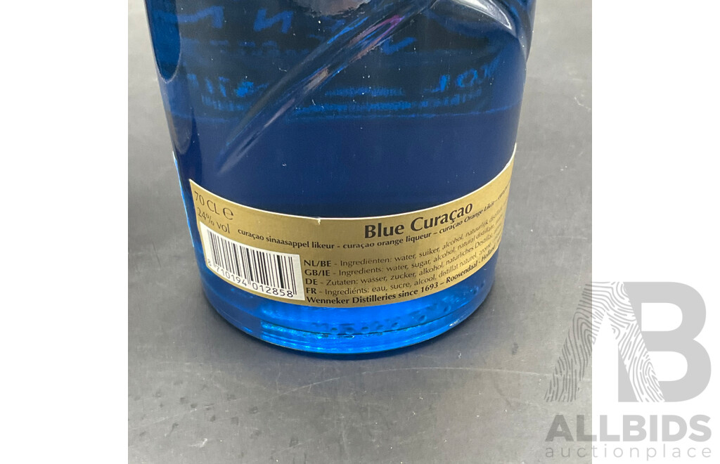 WENNEKER Cafe Liqueur 700ml, WENNEKER Blue Curacao 700ml - Lot of 3