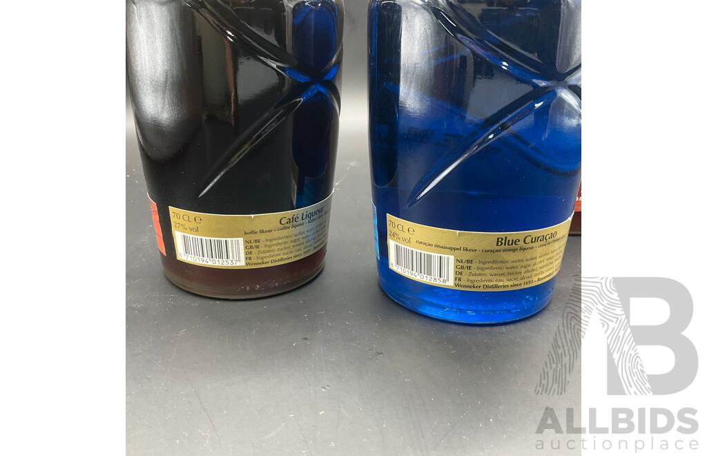WENNEKER Cafe Liqueur 700ml, WENNEKER Blue Curacao 700ml - Lot of 3