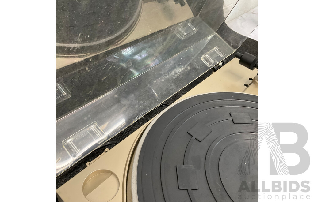MARANTZ (TT1200) Turntable Record Vinyl Player