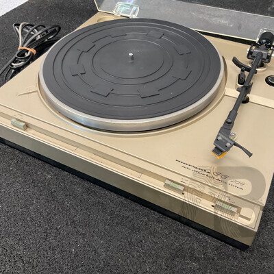 MARANTZ (TT1200) Turntable Record Vinyl Player