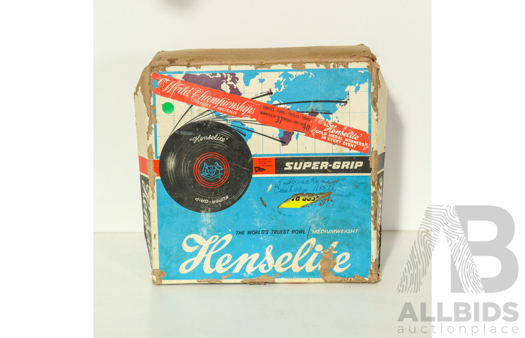 Vintage Championship Henselite Super Grip Bowls with Box