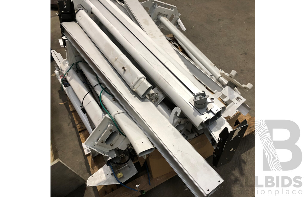 Pallet of Roof Extension Rails to Suit Epson EB-525W WXGA Short Throw Projector