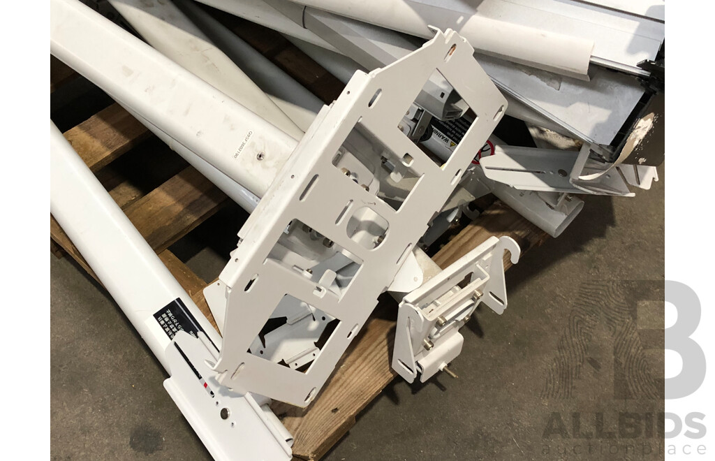 Pallet of Roof Extension Rails to Suit Epson EB-525W WXGA Short Throw Projector