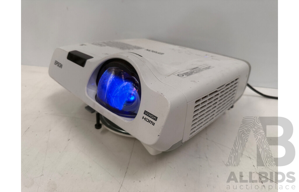 Epson EB-525W WXGA Short Throw Projector