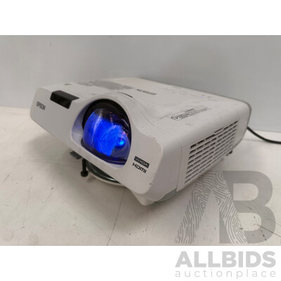 Epson EB-525W WXGA Short Throw Projector