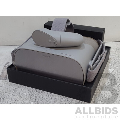 Oculus Go All-in-One 32GB VR Headset w/ Controller
