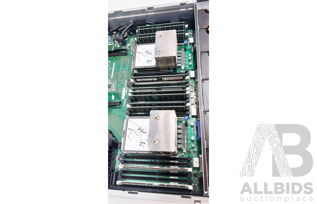 Lenovo System X 3650 M5 Intel Xeon (E5-2640 V3) 2.40GHz-3.20GHz 8-Core CPU 1RU Server W/ 384GB DDR4