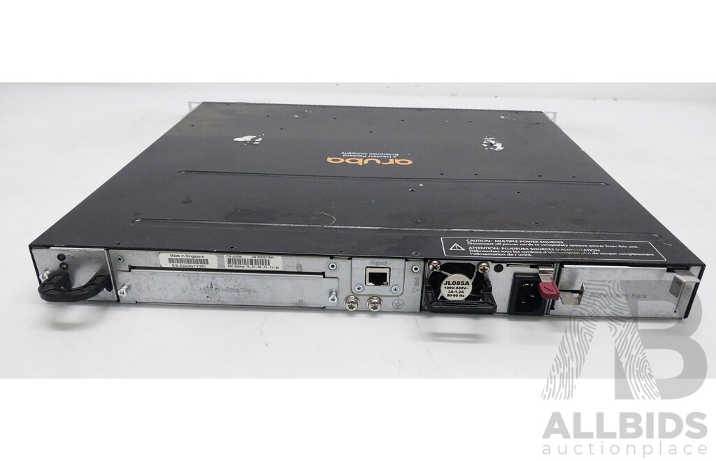 HP Aruba (JL075A) 3810M 16-Port SFP+ Switch
