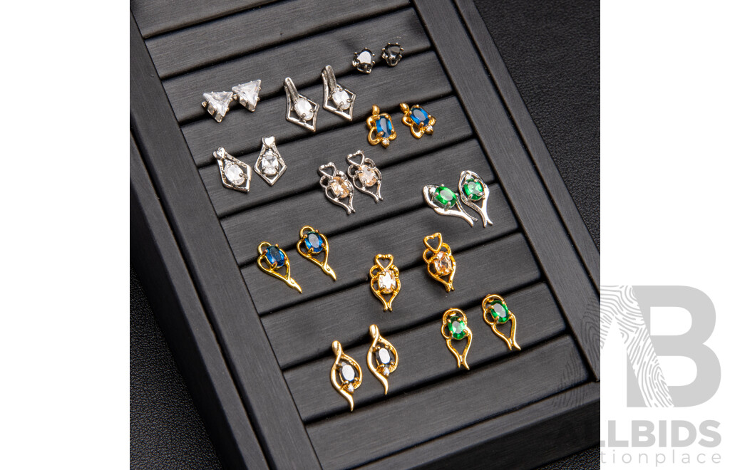 Gold and Silver Plated Pairs of Earrings - Lot of 12