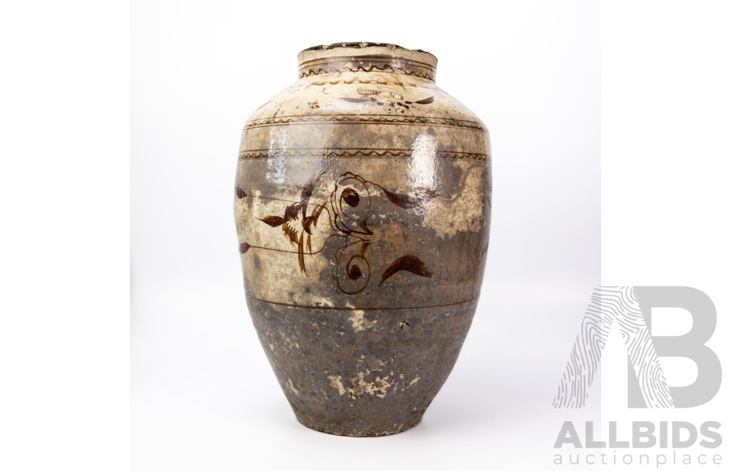 Early Ming Period Stoneware Wine Storage Jar