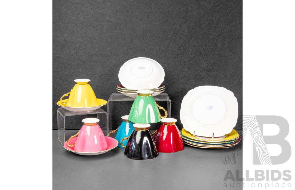 Vintage Windsor Harlequin Eighteen Piece Bone China Tea Set