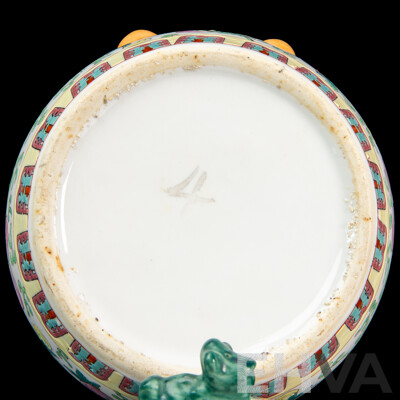 Chinese Famille Verte Storage Jar with Pixiu-Form Finial